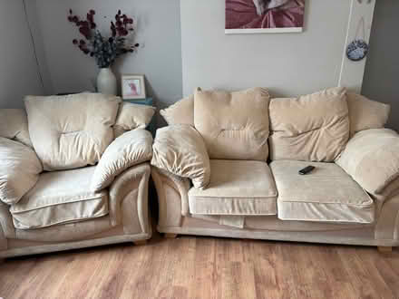 Photo of free 2 seater sofa and 2 armchairs (Ware SG12) #1