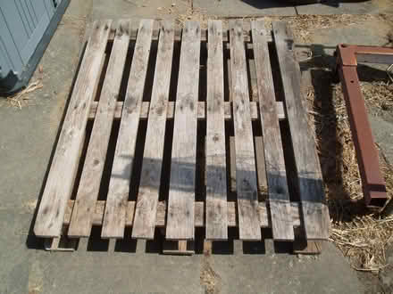 Photo of free Full Size Pallet 100x120cm (Yateley GU46) #1
