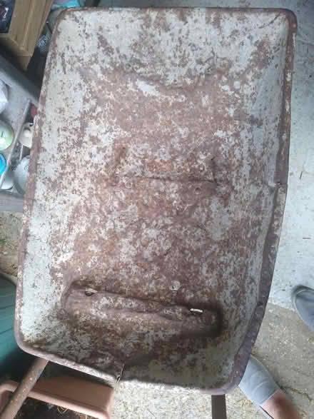 Photo of free Builders' Wheelbarrow (Thorpe Bay, SS1) #3