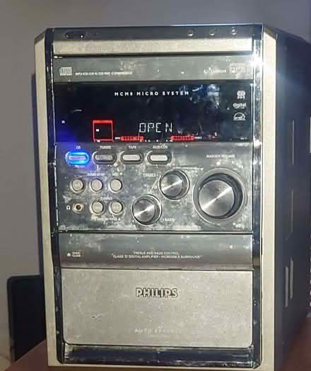 Photo of free Phillips midi system, working but faulty (Boscombe BH5) #2