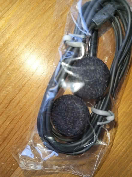 Photo of free Headphones and earbuds (Carterton OX18) #2