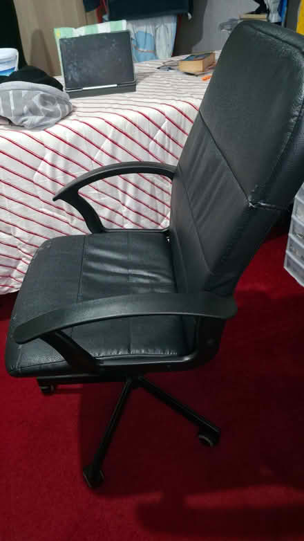 Photo of free Office chair (Inchinnan PA8) #3