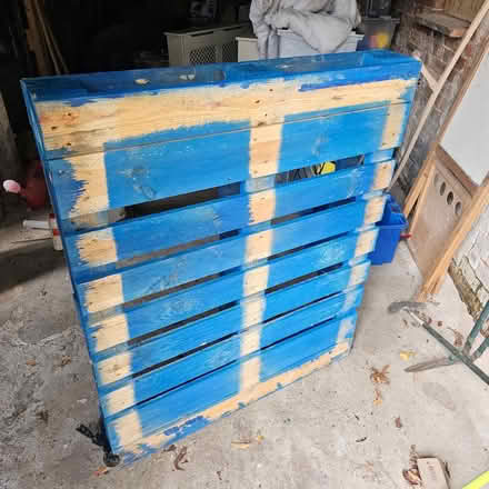 Photo of free Pallet (Turgis Green RG27) #1