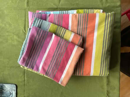 Photo of free KS duvet cover & pillowcases (Raynes Park SW20) #1