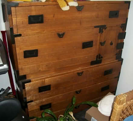 Photo of free 2 Piece Tonsu Dresser (Oakland) #1