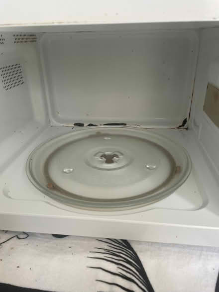 Photo of free cooker and microwave (Teams NE11) #3