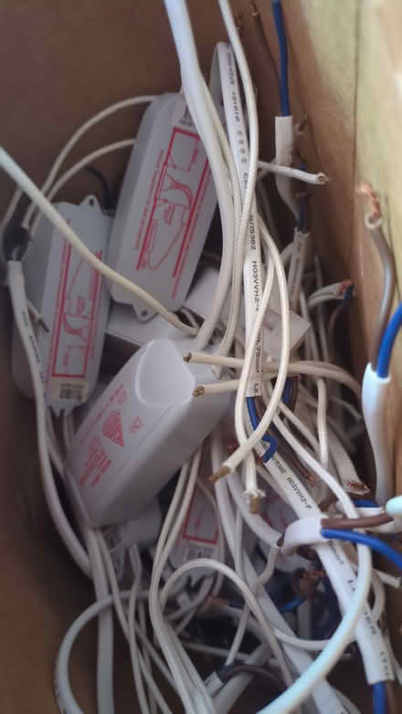 Photo of free 12 volt dimmable transformers (Epsom KT18) #1