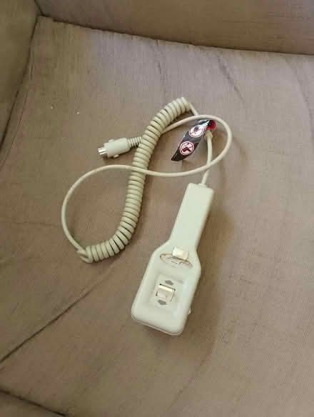 Photo of free Mobility Arm Chair Electric (Waterlooville PO8) #2