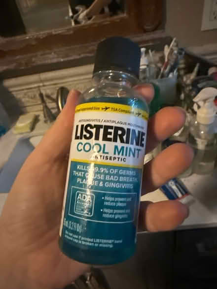 Photo of free Listerine (07039) #3