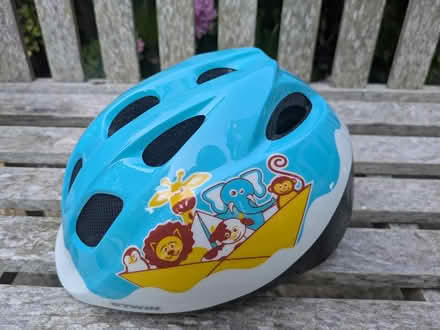 Photo of free BTWIN Baby Cycle Helmet 36-53cm (Stonesfield OX29) #2