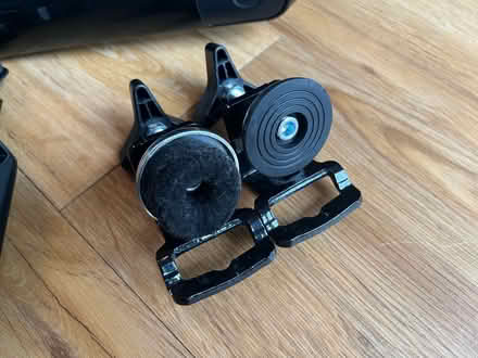 Photo of free Double Monitor Stand (King’s Hedges CB4) #4