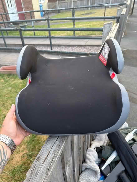 Photo of free Car seat (M350lh) #1