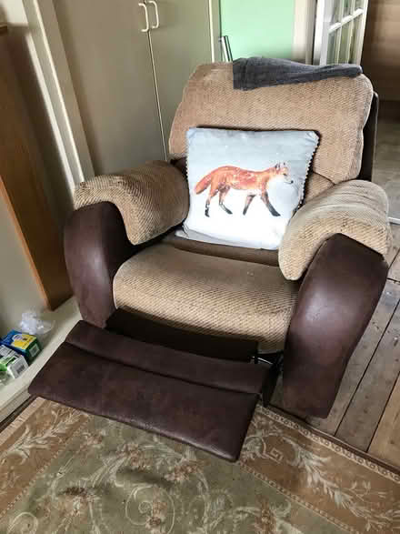 Photo of free Sofa & Recliner Chair (Edinburgh EH125SL) #2