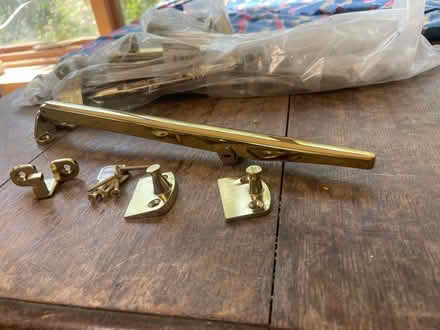 Photo of free Window stays (Fairfield LA1) #2
