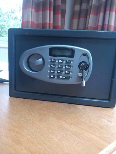 Photo of free Small electronic safe (Manningtree CO11) #2