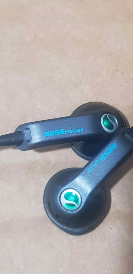 Photo of free Sony Ericsson Bass reflex earphones (Barkingside IG6) #3