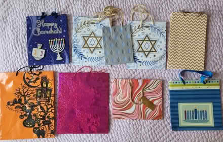 Photo of free Gift bags + tissue paper (Adams Morgan) #1