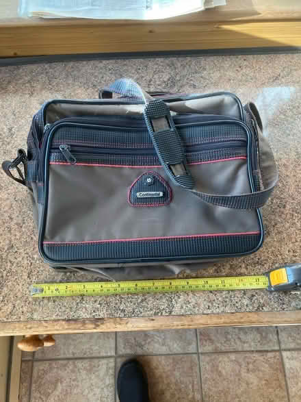 Photo of free Shoulder bag (OX4 Temple Cowley Oxford) #1