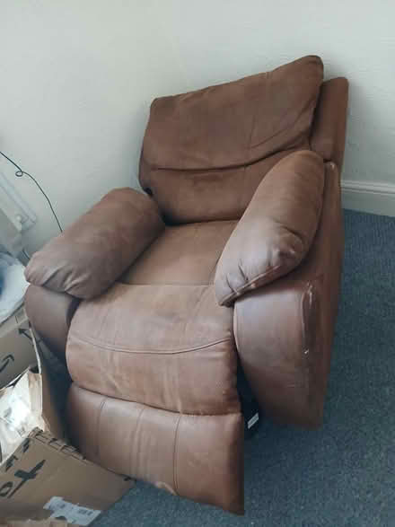 Photo of free Electric recliner chair (Lampeter SA48) #2