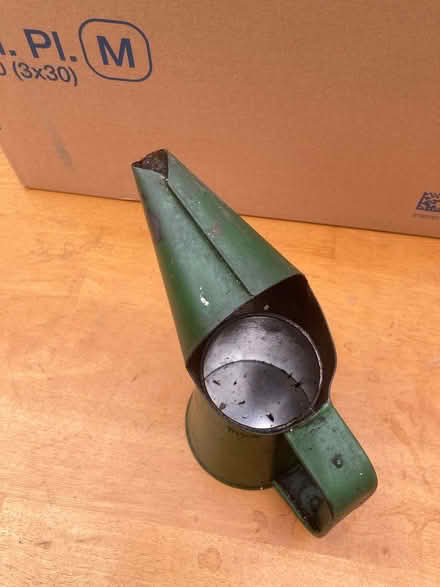 Photo of free Vintage oil can (Thorpe Hamlet NR1) #3