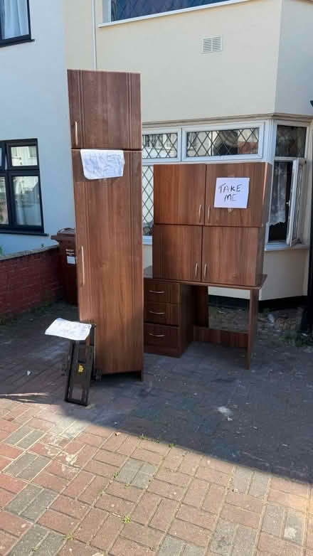 Photo of free wardrobes (Hounslow west TW4) #1