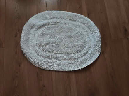 Photo of free Bath mats (Dudley) #1
