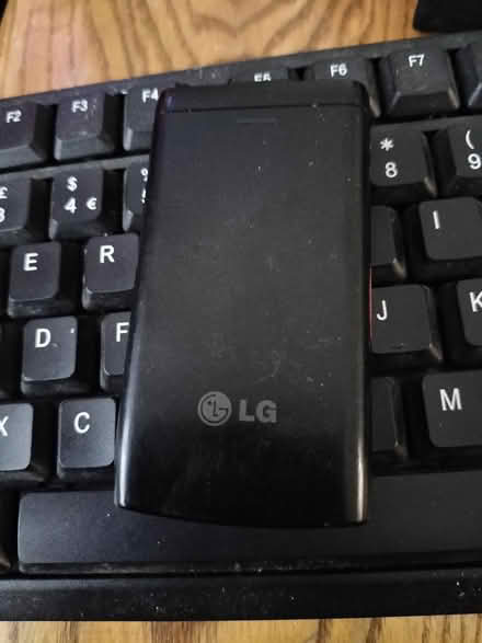 Photo of free Lg a133 2g o2 locked phone (Leigh) #2