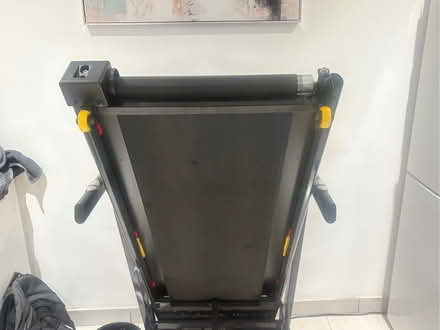 Photo of free Reebok GT30 Treadmill (Bellingham SE6) #4
