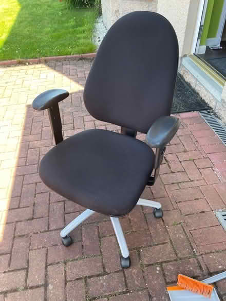 Photo of free Adjustable office chair. Fantastic condition. (Portlethen AB12) #1
