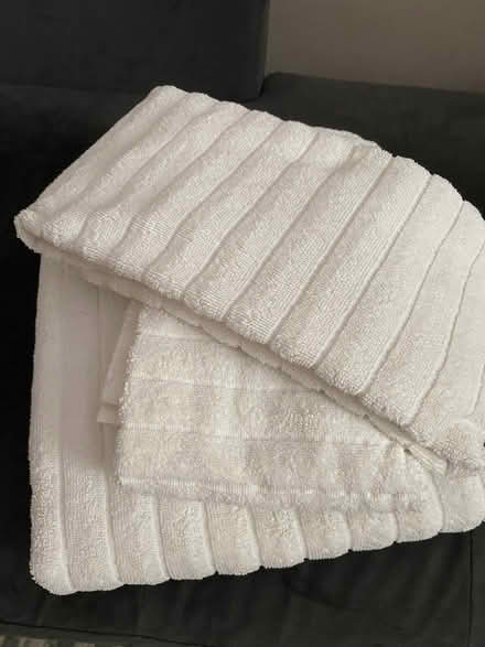 Photo of free Spa/hotel towel bundle (Coleridge Ward CB1) #1