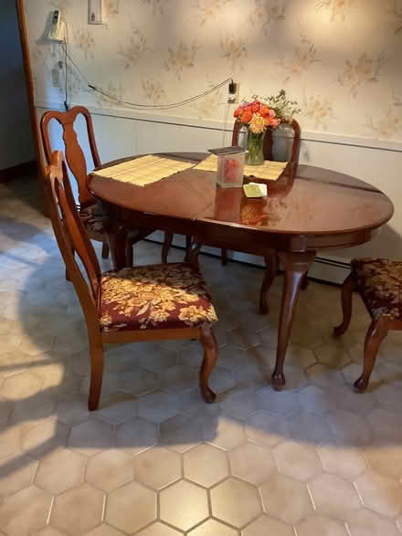 Photo of free Dining room table, leaf, six chairs (Roslindale) #2