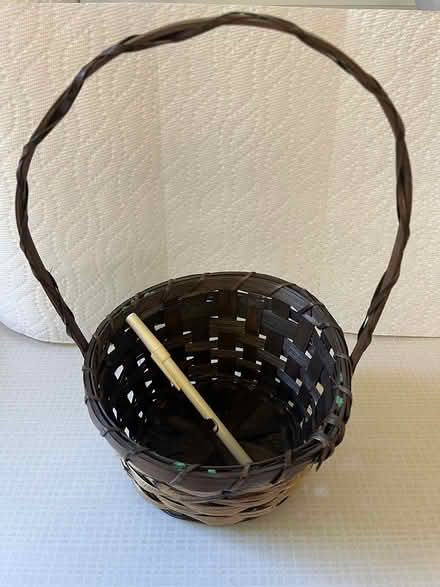 Photo of free Small Wicker basket (Kanata Lakes/Beaverbrook) #1