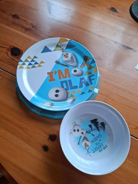 Photo of free frozen kids plates (Dublin 4) #1