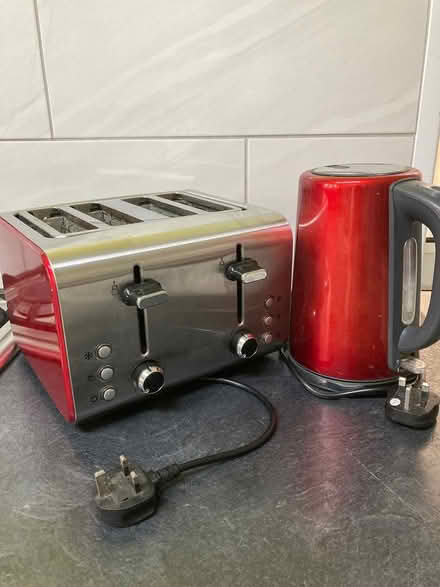 Photo of free Toaster and kettle (B71 West Bromwich) #1