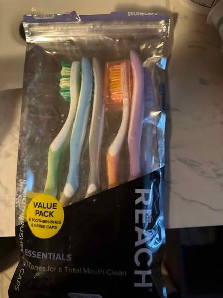 Photo of free Toothbrush assortment (07039) #1