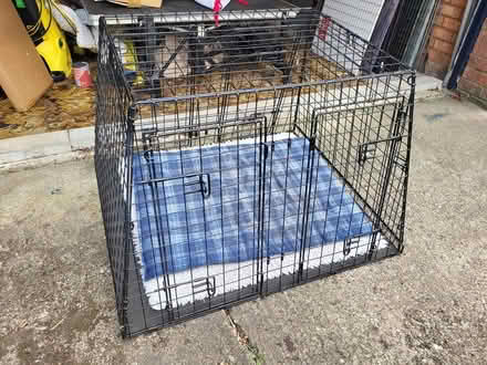 Photo of free Dog cage for Volvo XC70 car (ampthill MK45) #2