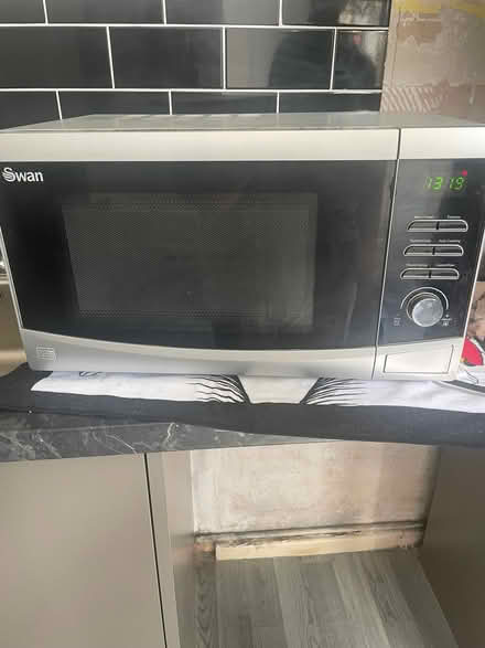 Photo of free cooker and microwave (Teams NE11) #4