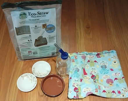 Photo of free stuff for guinea pigs or hamsters (near the Sunnyvale library) #1