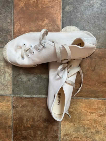 Photo of free anacapri white sneakers (Sunset park) #1