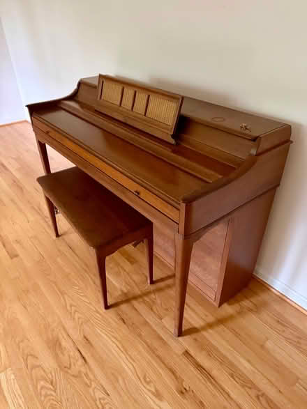 Photo of free Wurlitzer Upright Piano (Near Mclean High School) #1