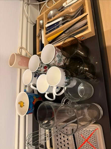 Photo of free Assorted kitchen items / crockery (N7) #1