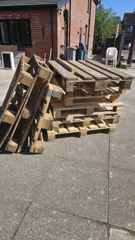 Photo of free Pallets (Woodheys M33) #1
