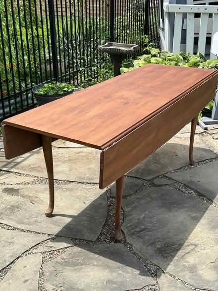 Photo of free Dining Room Table and chairs (Fredericksburg, VA) #2
