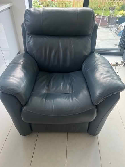 Photo of free electric recliner (Lindford GU35) #1