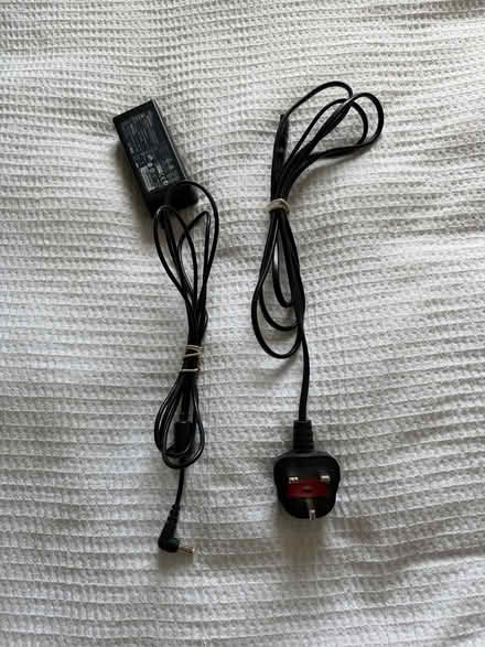 Photo of free mains power adapter DC Barrel plug (BL1 8GE) #2