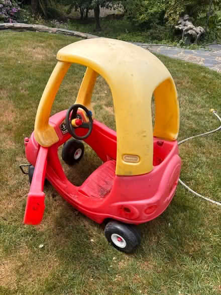 Photo of free Little tykes car (UpperHale GU9) #2