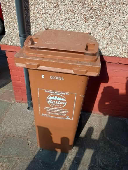 Photo of free Wheelie bin (Welling DA16) #1