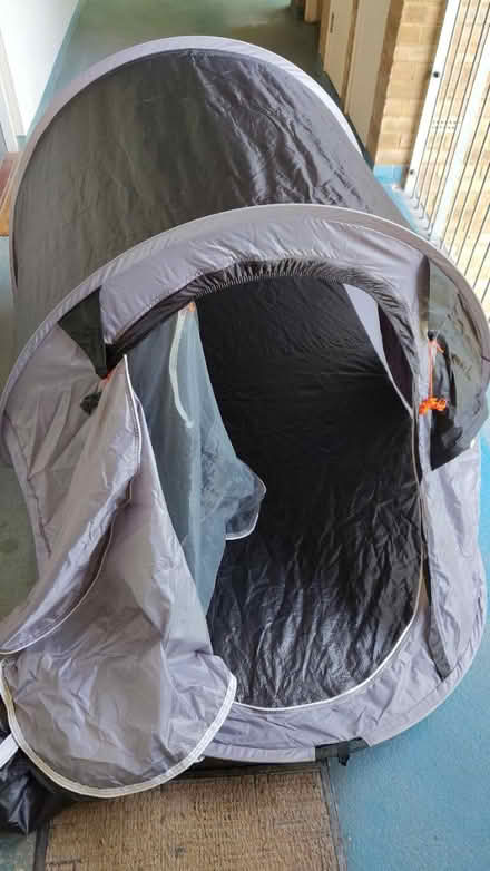 Photo of free 1-person pop-up tent (E17 St James St) #2