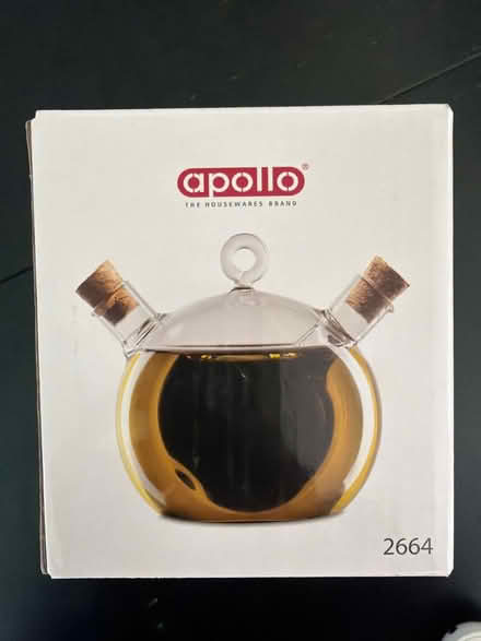 Photo of free Glass oil & balsamic drizzler (SM5) #1