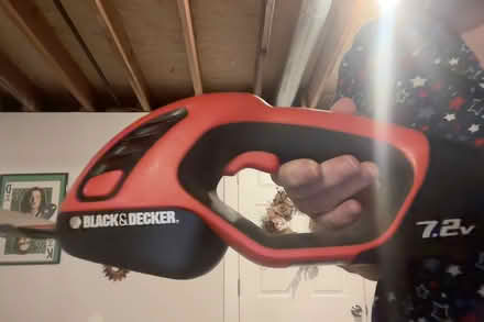 Photo of free B&D trimmer w/o charger (Western Dearborn) #1